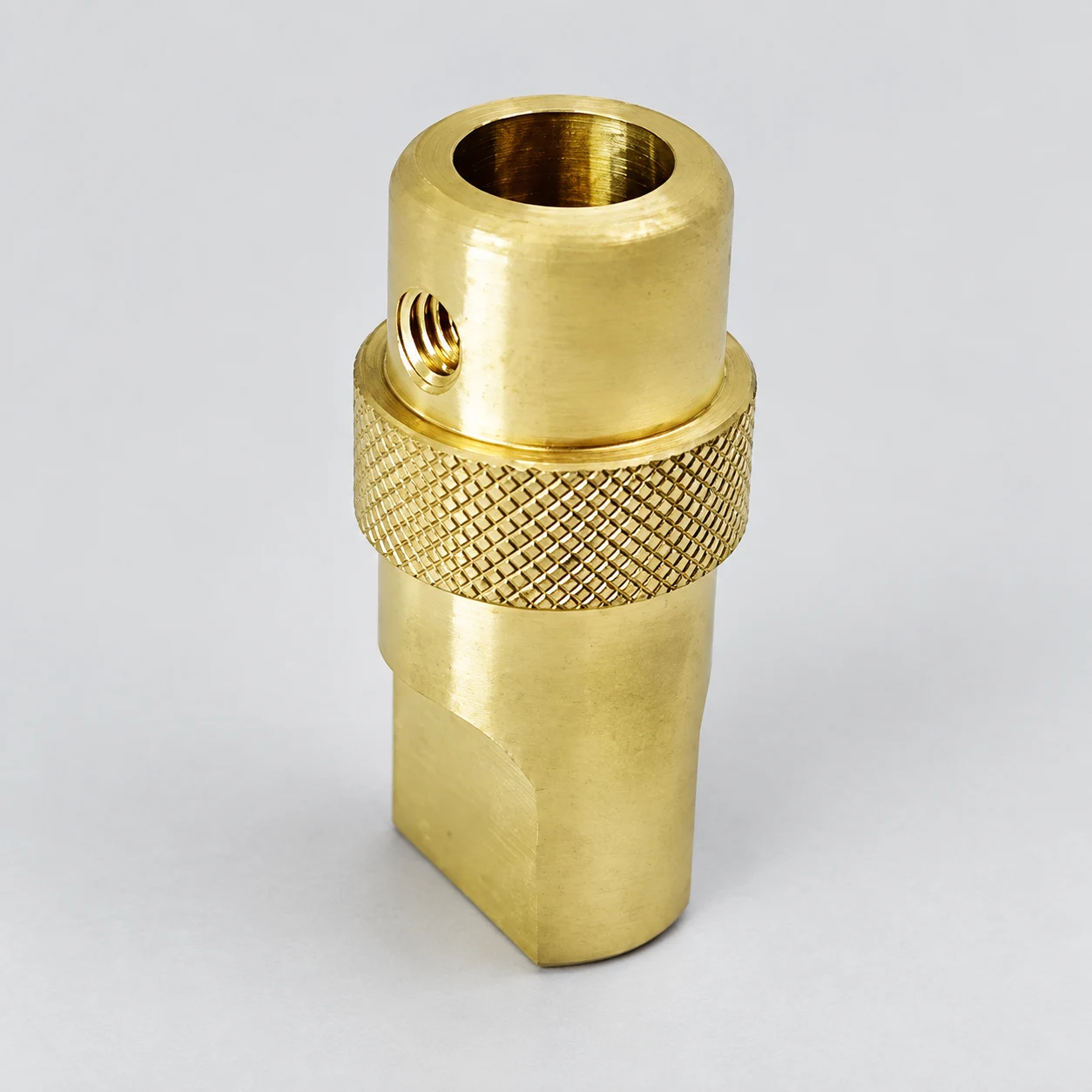 Brass valve joint — AI-assisted studio presentation based on the original Chengshuo photograph