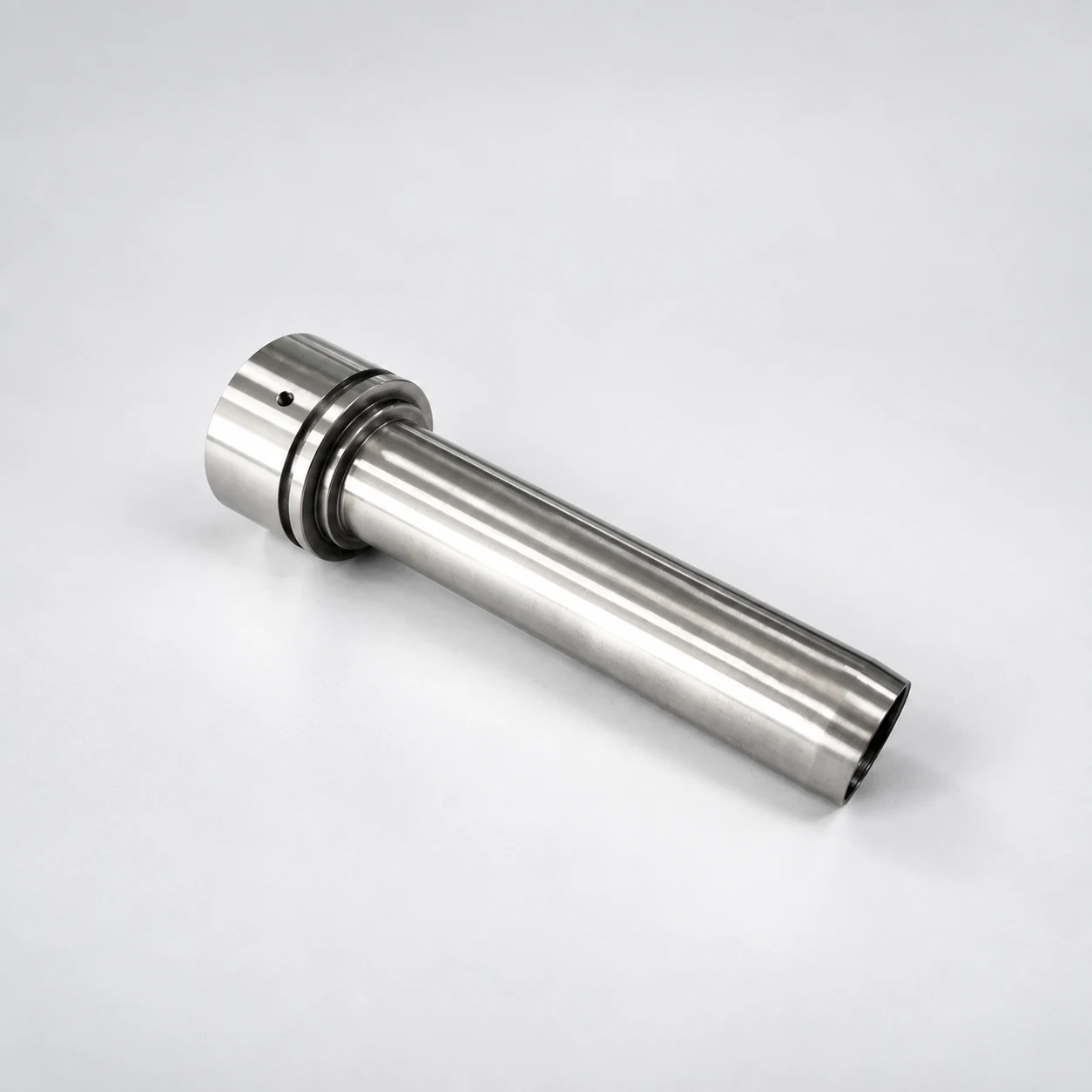 Internal-threaded guide pillar — AI-assisted studio presentation based on the original Chengshuo photograph