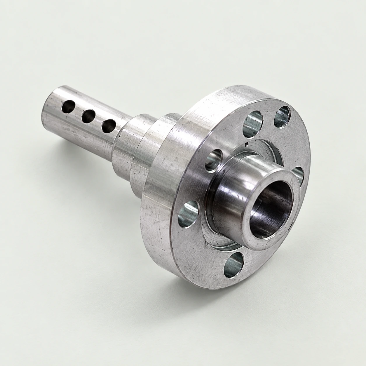 Aluminum flange coupling — AI-assisted studio presentation based on the original Chengshuo photograph